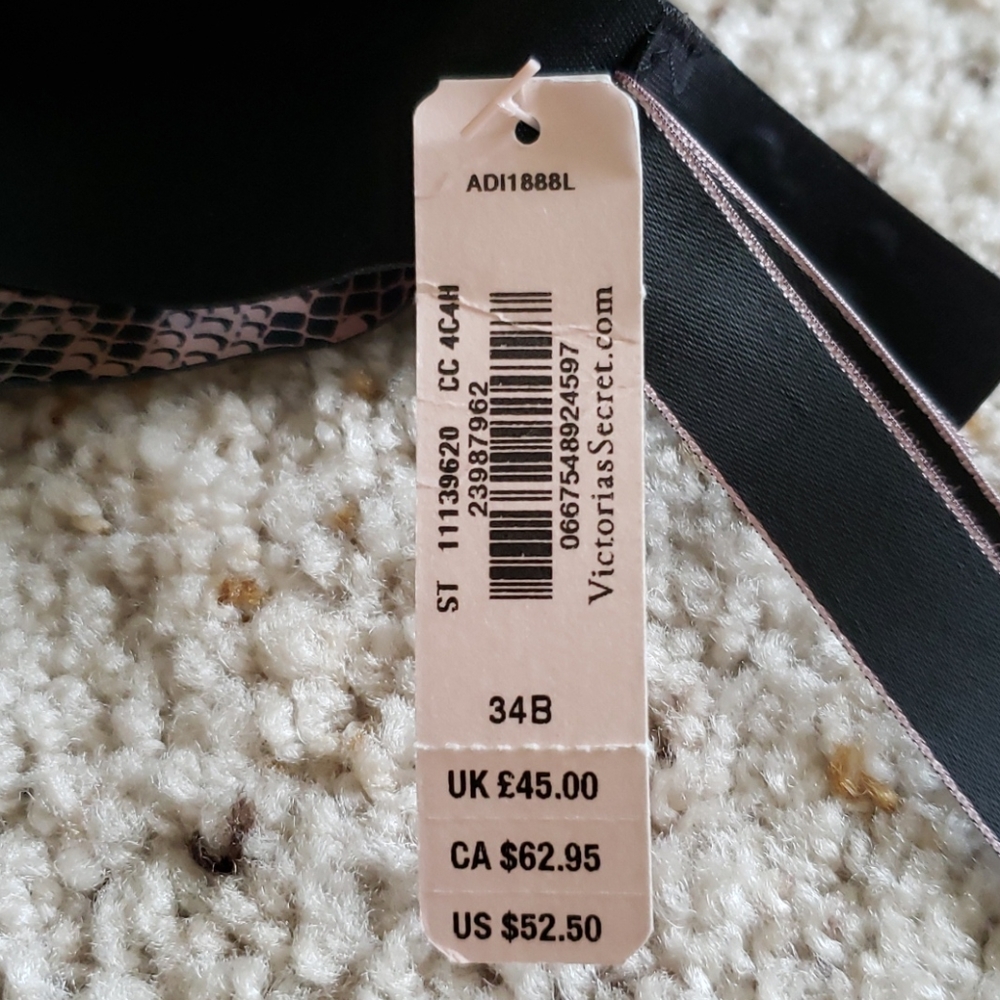 Victoria's Secret Sexy Illusions bra - Picture 5 of 11